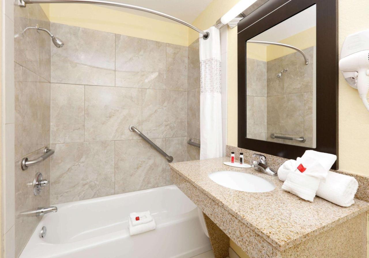 Days Inn By Wyndham North Little Rock Buitenkant foto